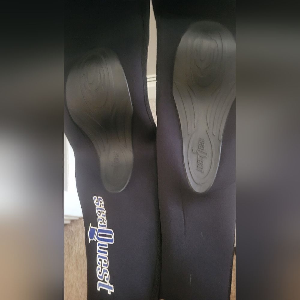 Sequest Full Body Wetsuit-Small - Picture 8 of 8